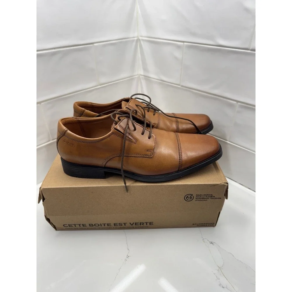 Clarks Men's Whiddon‎ Cap-Toe Oxfords 10 wide used